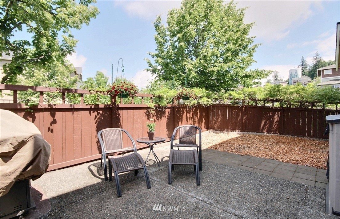 16901 Woodside Drive Southeast Renton, WA 98058 - Photo 6 of 16