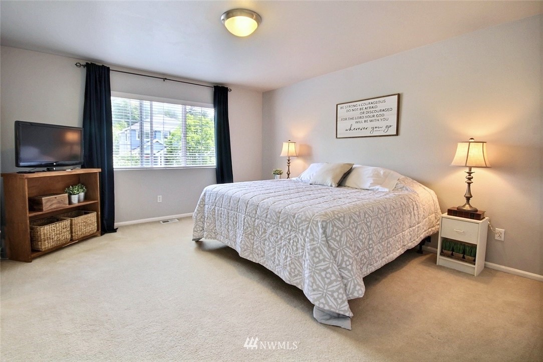 16901 Woodside Drive Southeast Renton, WA 98058 - Photo 8 of 16