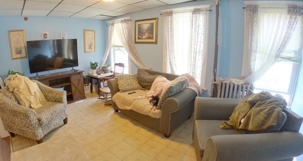 9 Salem Street Salem, MA 01970 - Photo 2 of 7