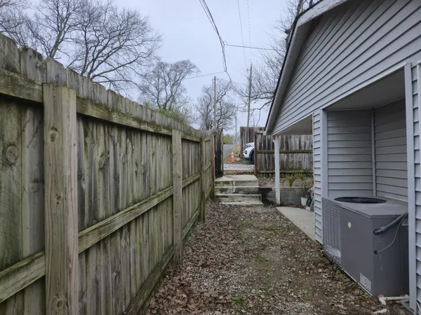 $2,200 | 409 B McIver Street, Nashville, TN 37211