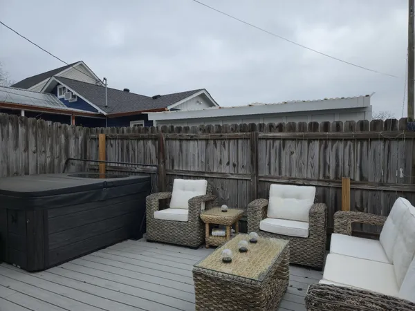 $2,200 | 409 B McIver Street, Nashville, TN 37211