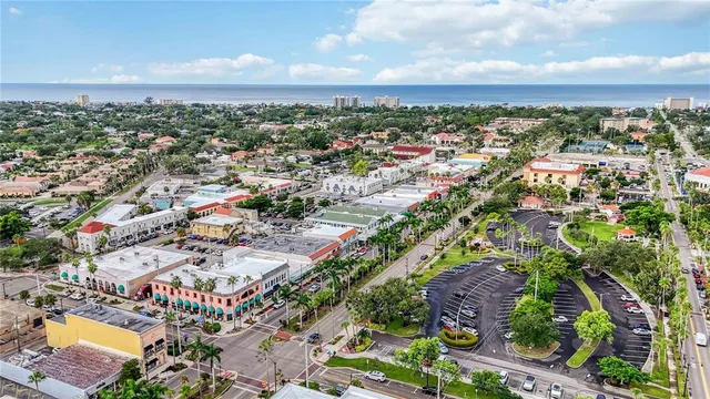 $2,950,000 | 219 West Venice Avenue, Venice, FL 34285