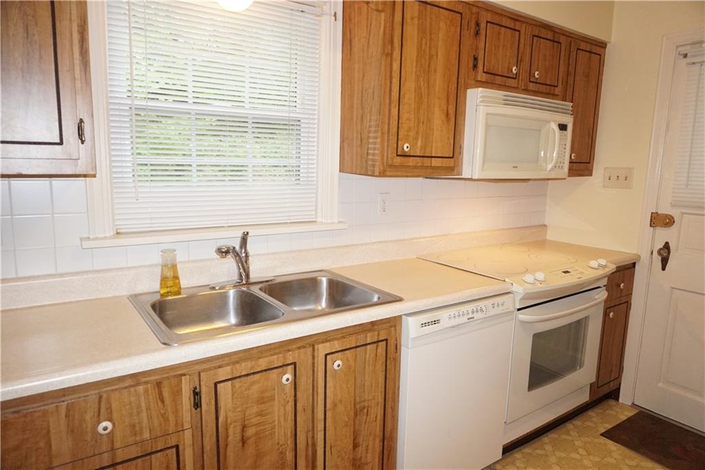 226 Soose Road Pittsburgh, PA 15209 - Photo 7 of 25 Gallery Image 7
