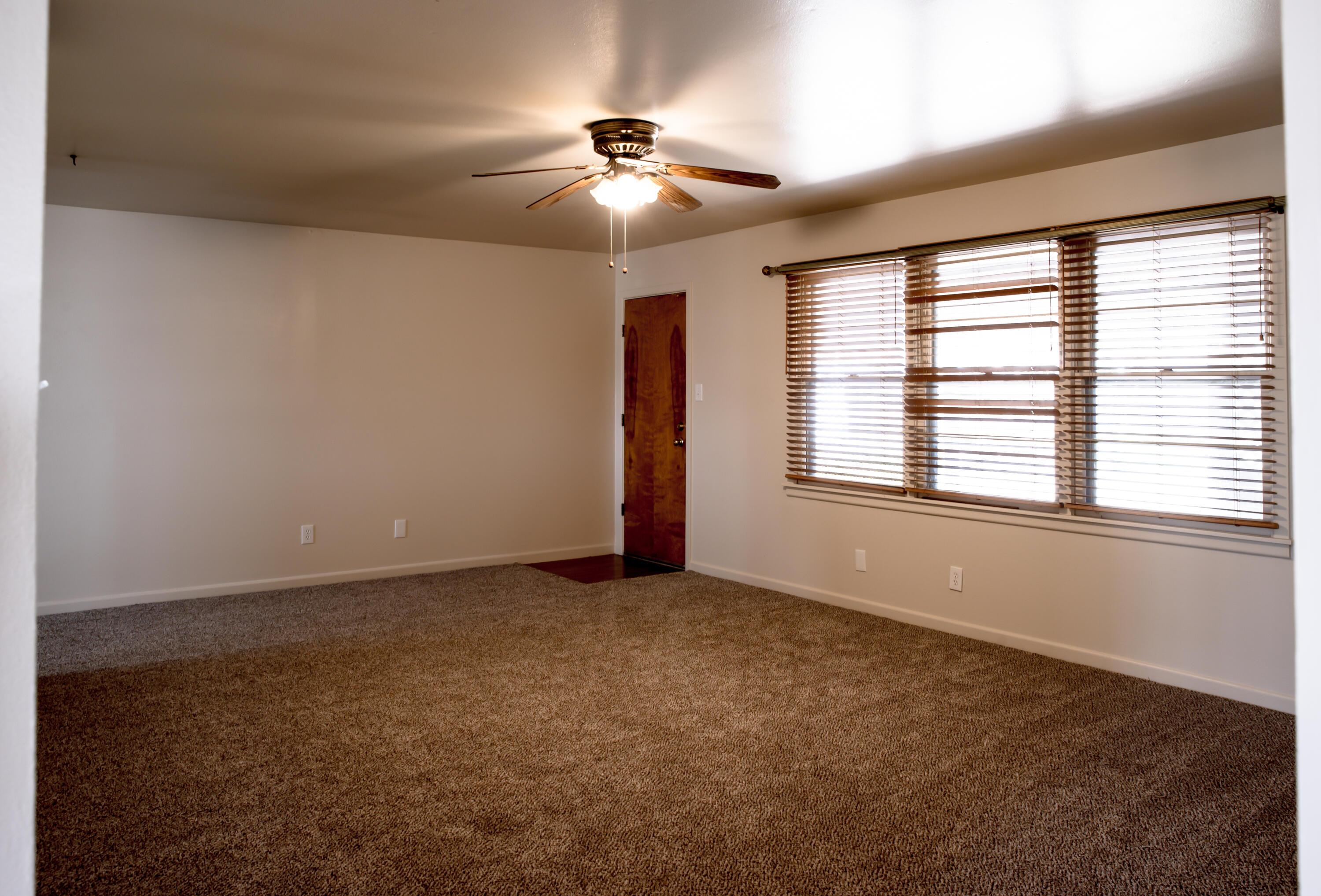 4926 48th Street Lubbock, TX 79414 - Photo 3 of 16 living room
