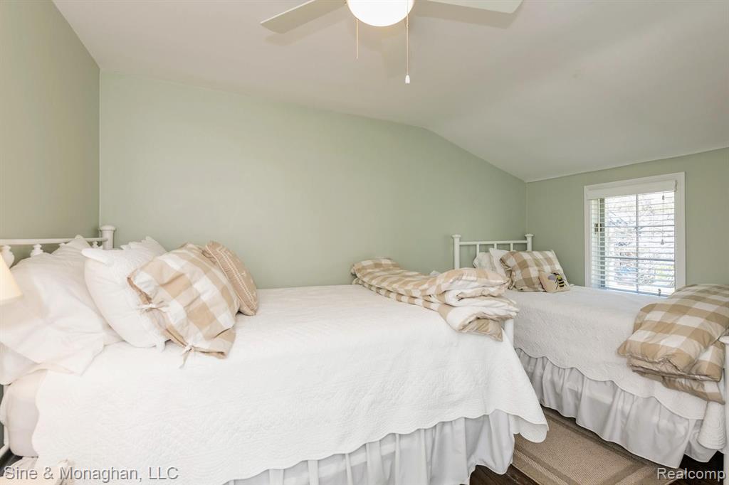 203 Moran Road Grosse Pointe Farms, MI 48236 - Photo 37 of 56