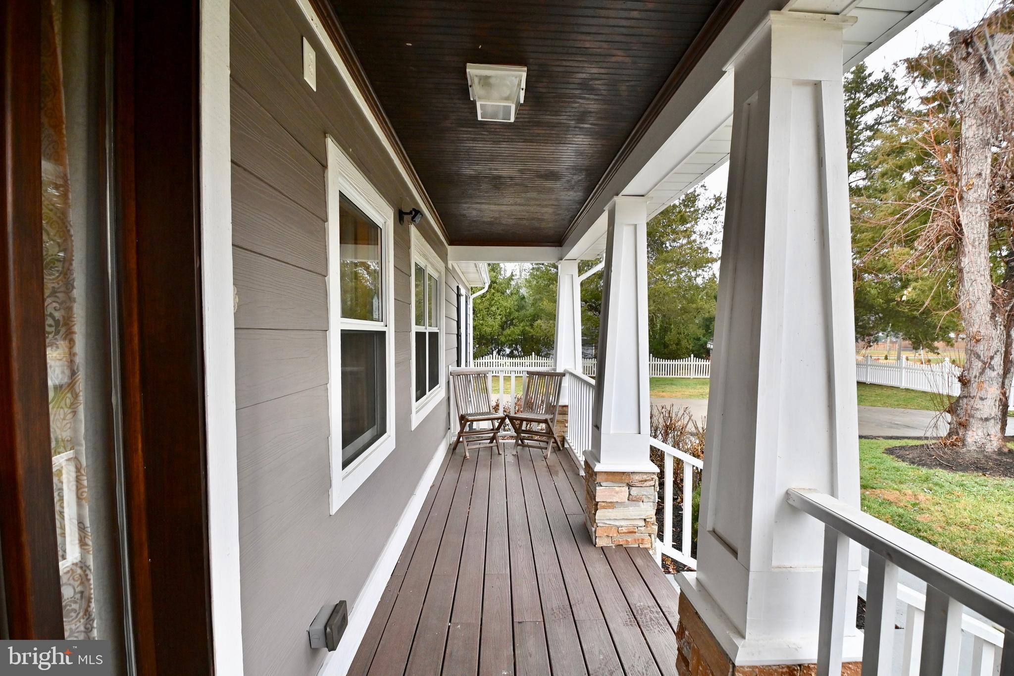 8018 Fordson Road Alexandria, VA 22306 - Photo 4 of 54 Frt Porch alt 1