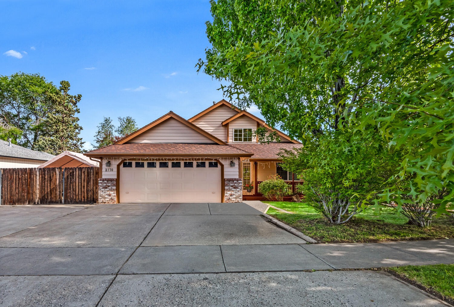 2770 Faith Bend, OR 97701 - Photo 2 of 26