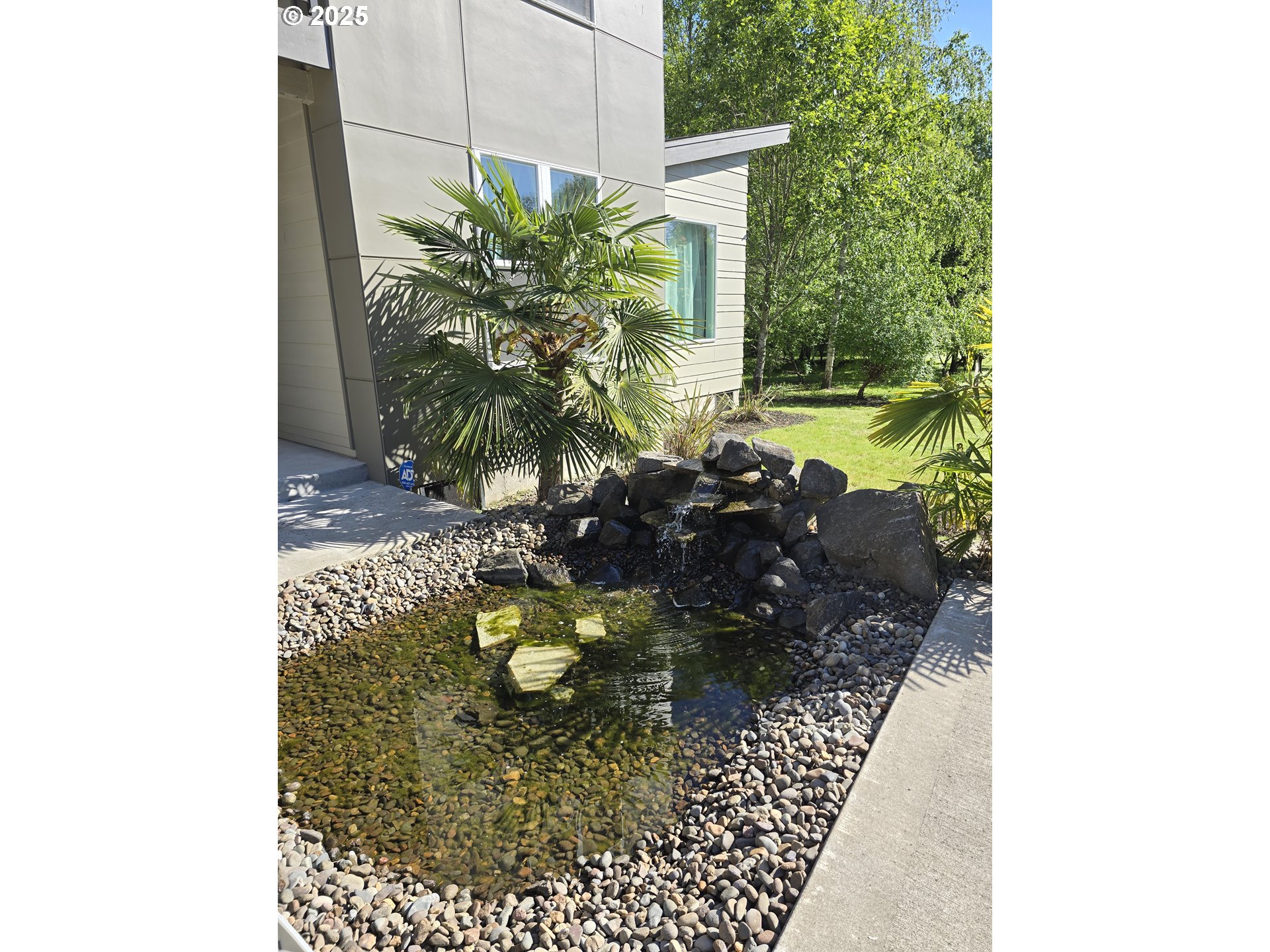 202 Northwest Quail Gardens Place Hillsboro, OR 97124 - Photo 2 of 41