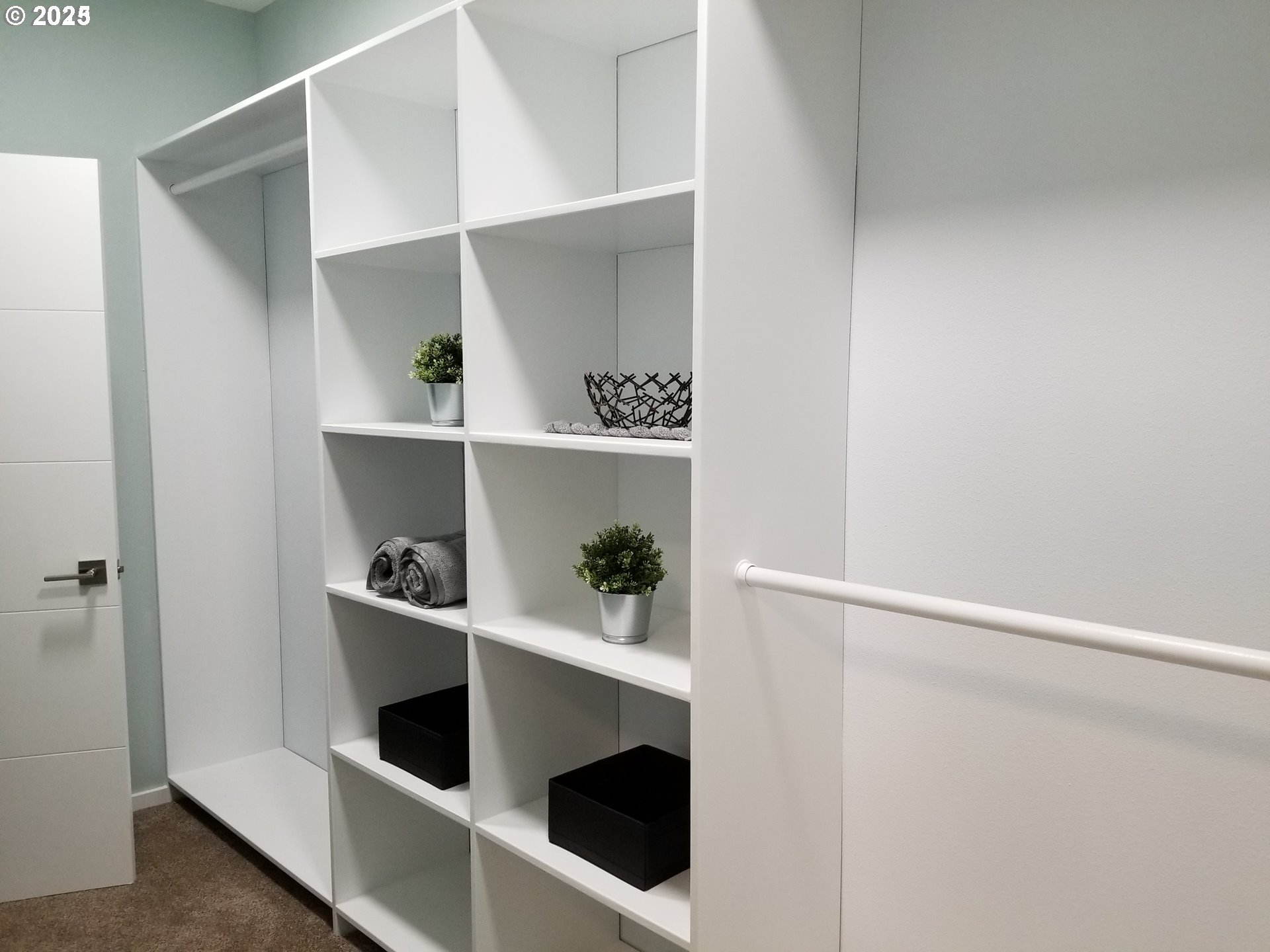 202 Northwest Quail Gardens Place Hillsboro, OR 97124 - Photo 27 of 41