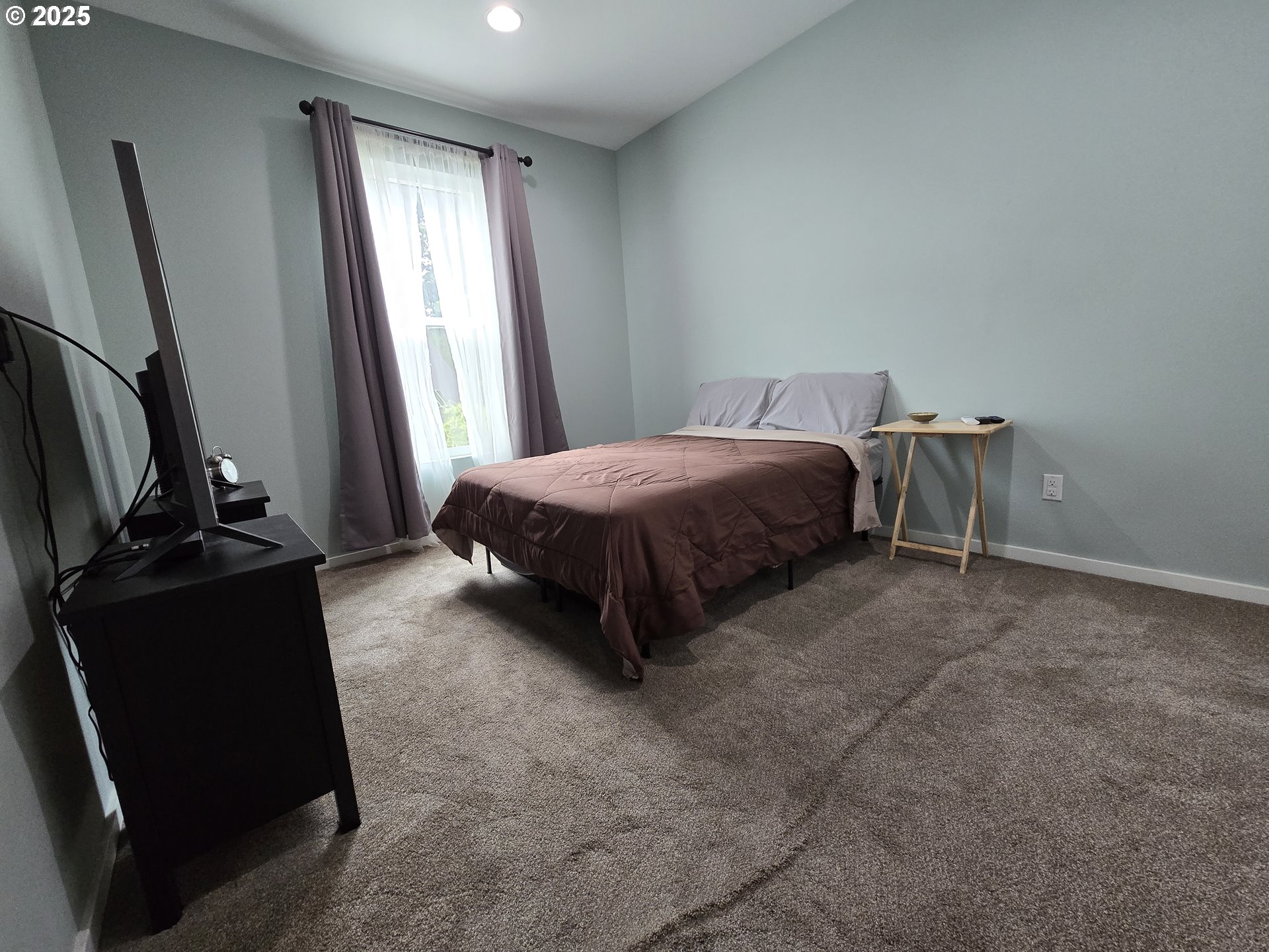 202 Northwest Quail Gardens Place Hillsboro, OR 97124 - Photo 37 of 41 Bedroom