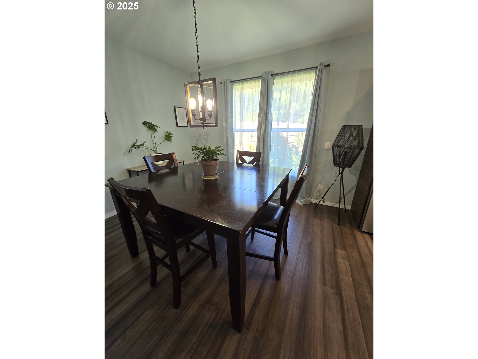 202 Northwest Quail Gardens Place Hillsboro, OR 97124 - Photo 8 of 41