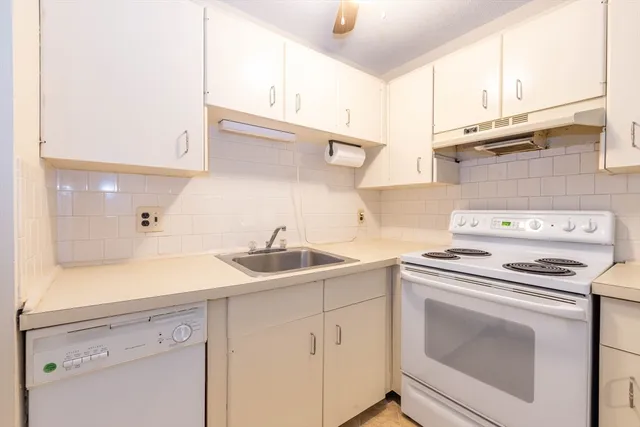 $293,500 | 71 Nicholas Road, Unit H, Framingham, MA 01701