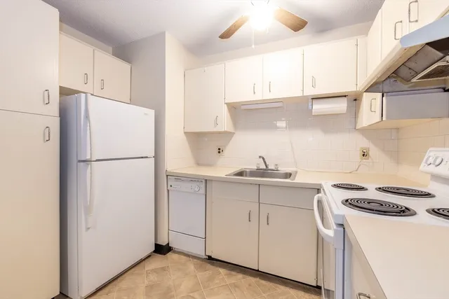 $293,500 | 71 Nicholas Road, Unit H, Framingham, MA 01701