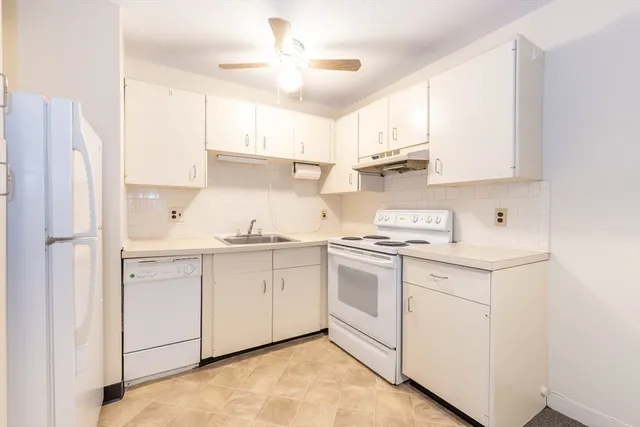 $293,500 | 71 Nicholas Road, Unit H, Framingham, MA 01701