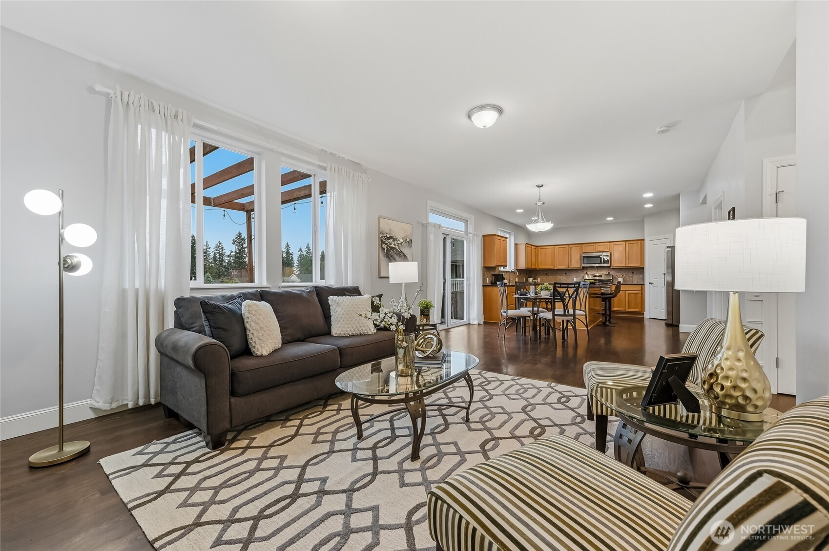16019 Southeast 137th Terrace Renton, WA 98059 - Photo 11 of 38 Gallery Image 11