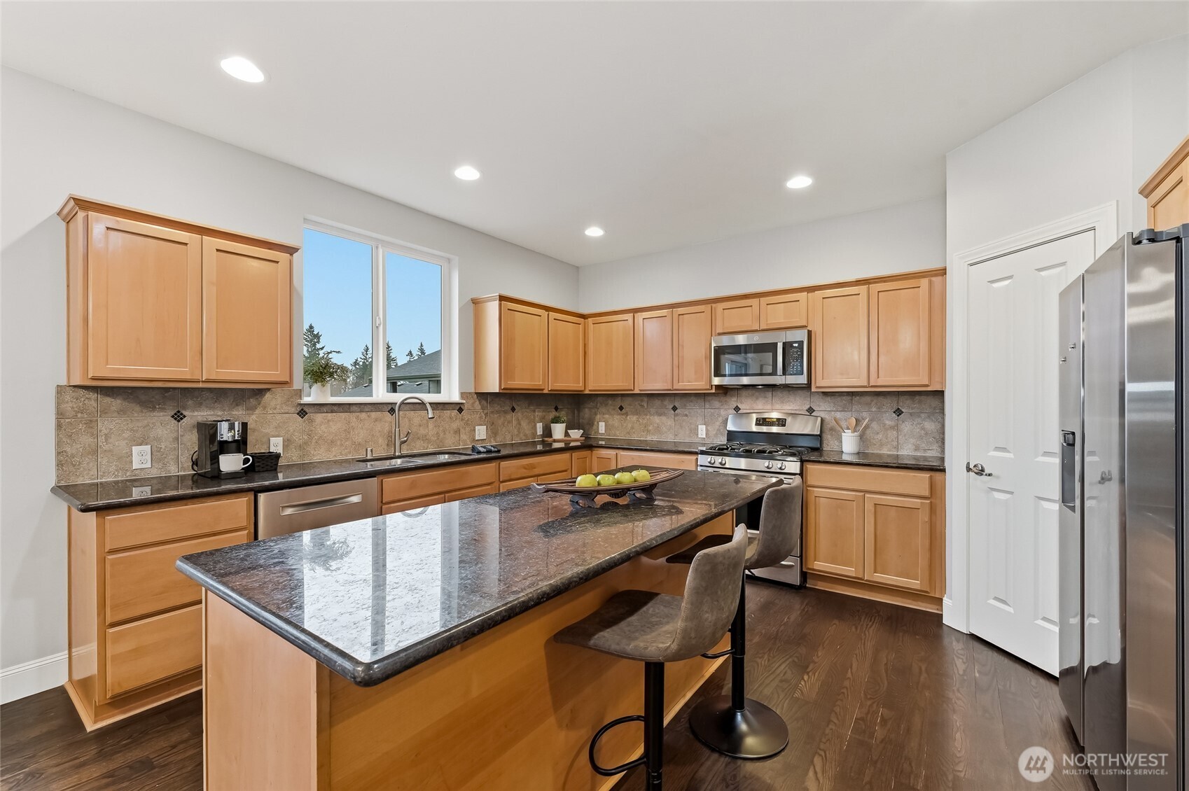 16019 Southeast 137th Terrace Renton, WA 98059 - Photo 13 of 38 Gallery Image 13