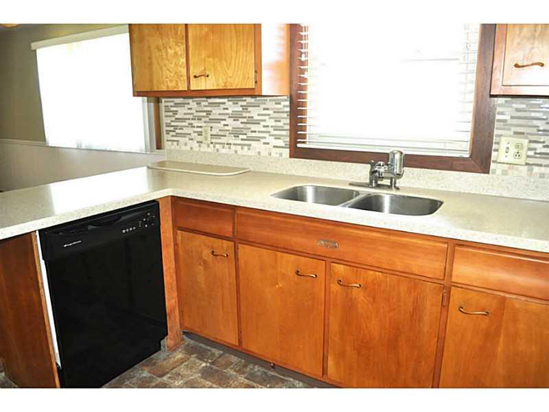 5464 North High School Road Indianapolis, IN 46254 - Photo 3 of 15 Gallery Image 3
