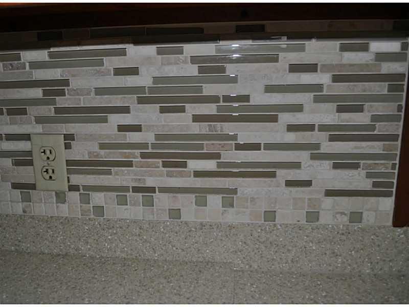 5464 North High School Road Indianapolis, IN 46254 - Photo 5 of 15 Gallery Image 5