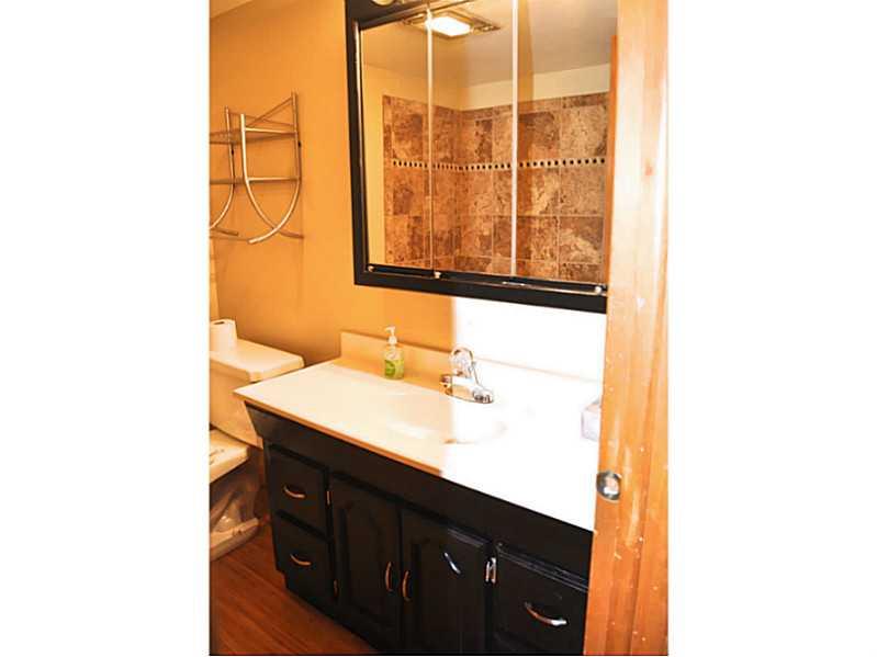 5464 North High School Road Indianapolis, IN 46254 - Photo 10 of 15 Gallery Image 10