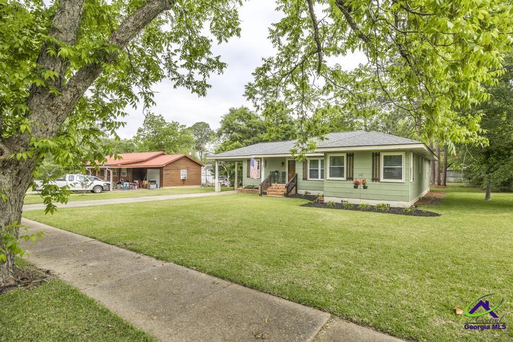 883 4th Avenue Rochelle, GA 31079 - Photo 4 of 35