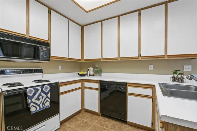 $795,500 | 259 Gallery Way, Tustin, CA 92782