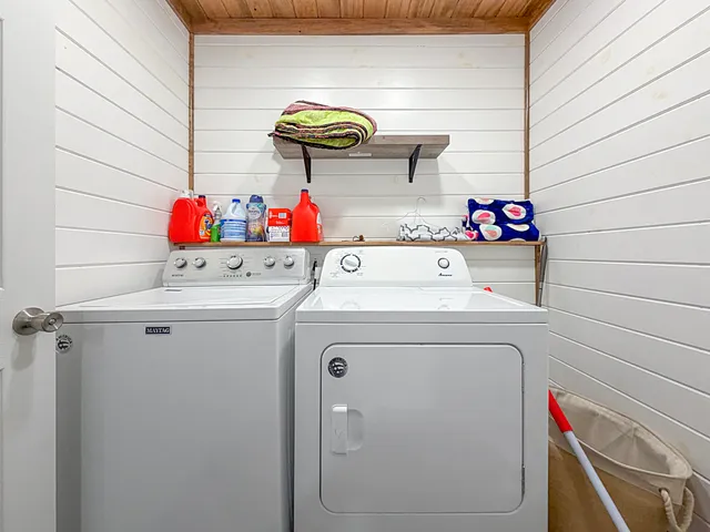 $209,900 | 33 Vaughn Street, Caribou, ME 04736