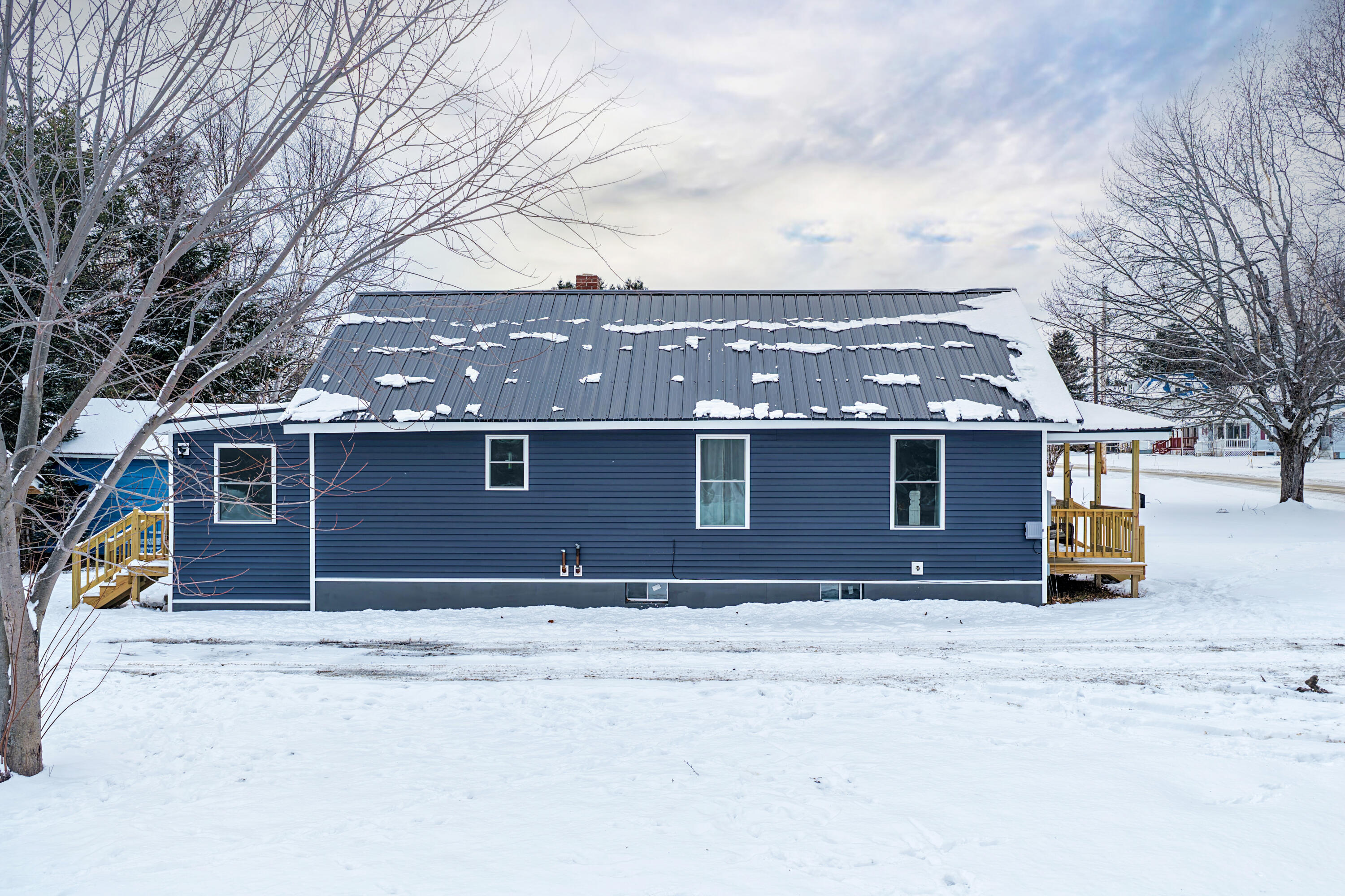 33 Vaughn Street Caribou, ME 04736 - Photo 2 of 33 DJI_20251205032924_0048_D