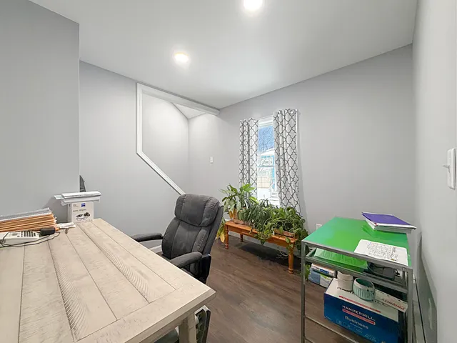 $209,900 | 33 Vaughn Street, Caribou, ME 04736