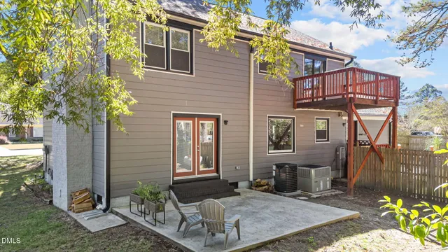 a view of an outdoor space