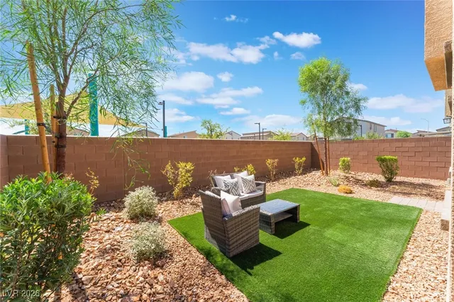 $2,250 | 1825 Jennifer Brk Place, North Las Vegas, NV 89084