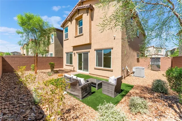 $2,250 | 1825 Jennifer Brk Place, North Las Vegas, NV 89084