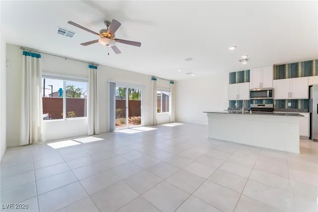 $2,250 | 1825 Jennifer Brk Place, North Las Vegas, NV 89084