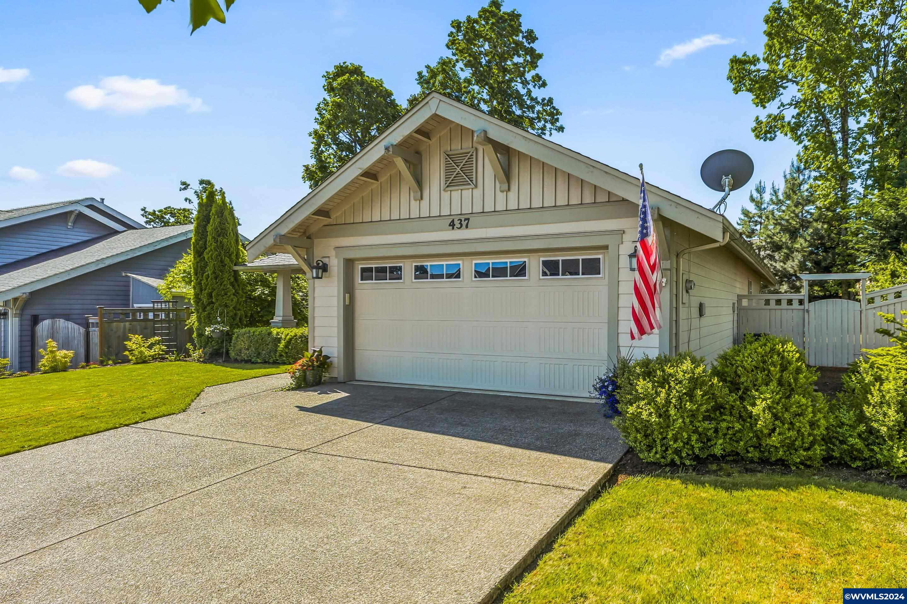 437 Northwest Reed Lane Dallas, OR 97338 - Photo 2 of 27