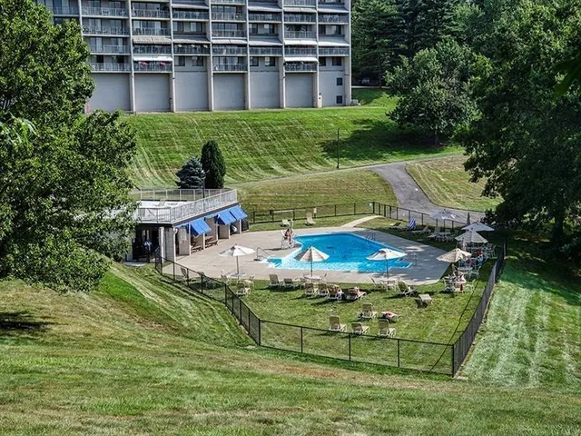 $125,000 | 1160 Bower Hill Road, Unit 1101B, Pittsburgh, PA 15243