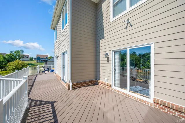 $699,900 | 1543 Farmington Drive, Forest, VA 24551