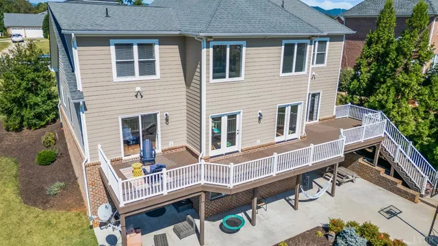 $699,900 | 1543 Farmington Drive, Forest, VA 24551