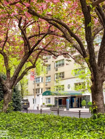 $599,000 | 35 Park Avenue, Unit 14F | Murray Hill