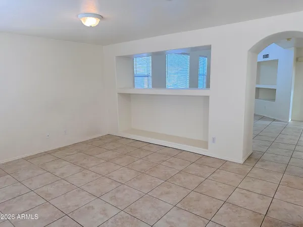 $2,400 | 4106 East Chambers Street, Phoenix, AZ 85040
