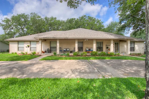 a view of outdoor space with yard and green space