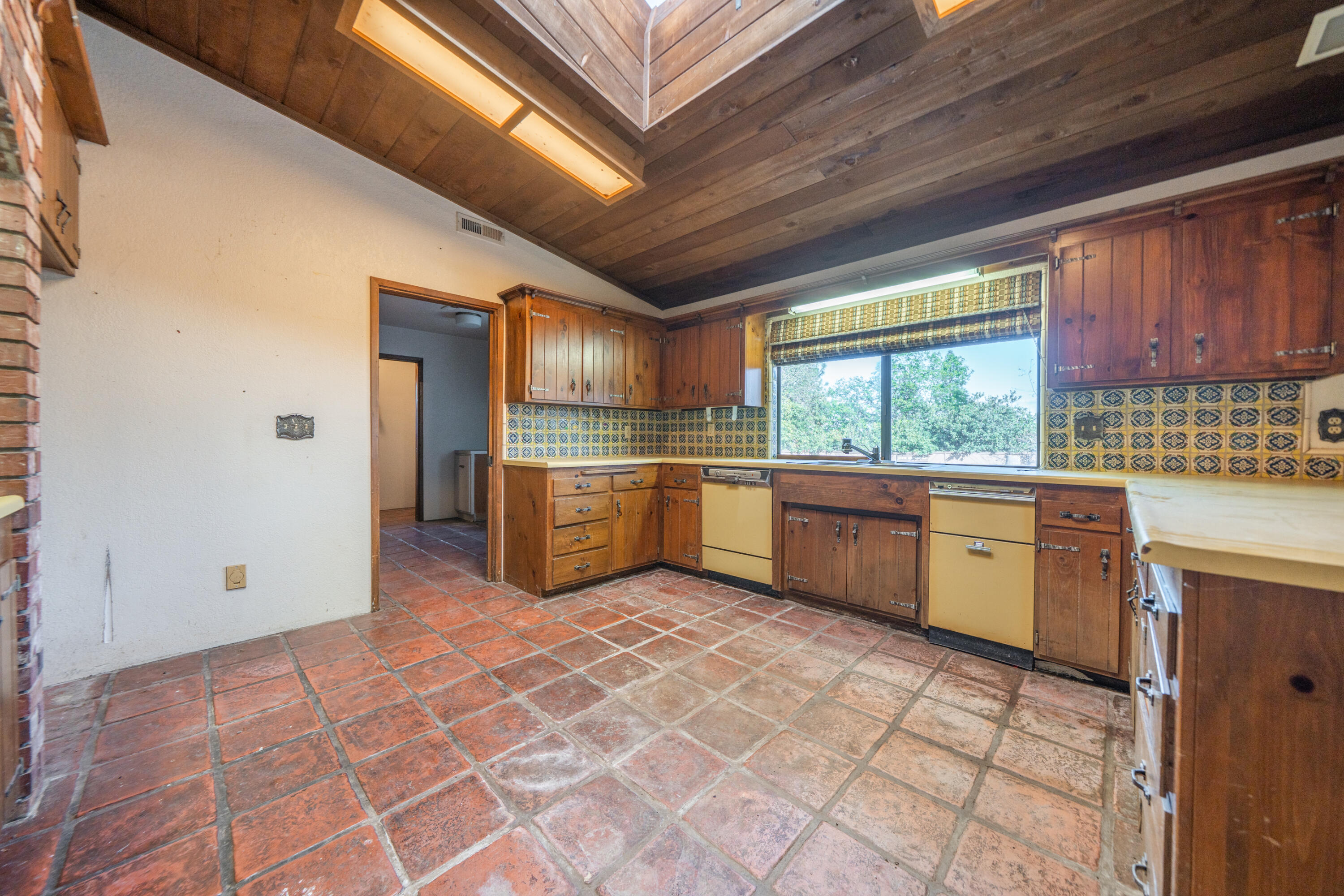 12852 Walker Ridge Drive Redding, CA 96003 - Photo 16 of 49 12852 Walker Ridge Dr-21
