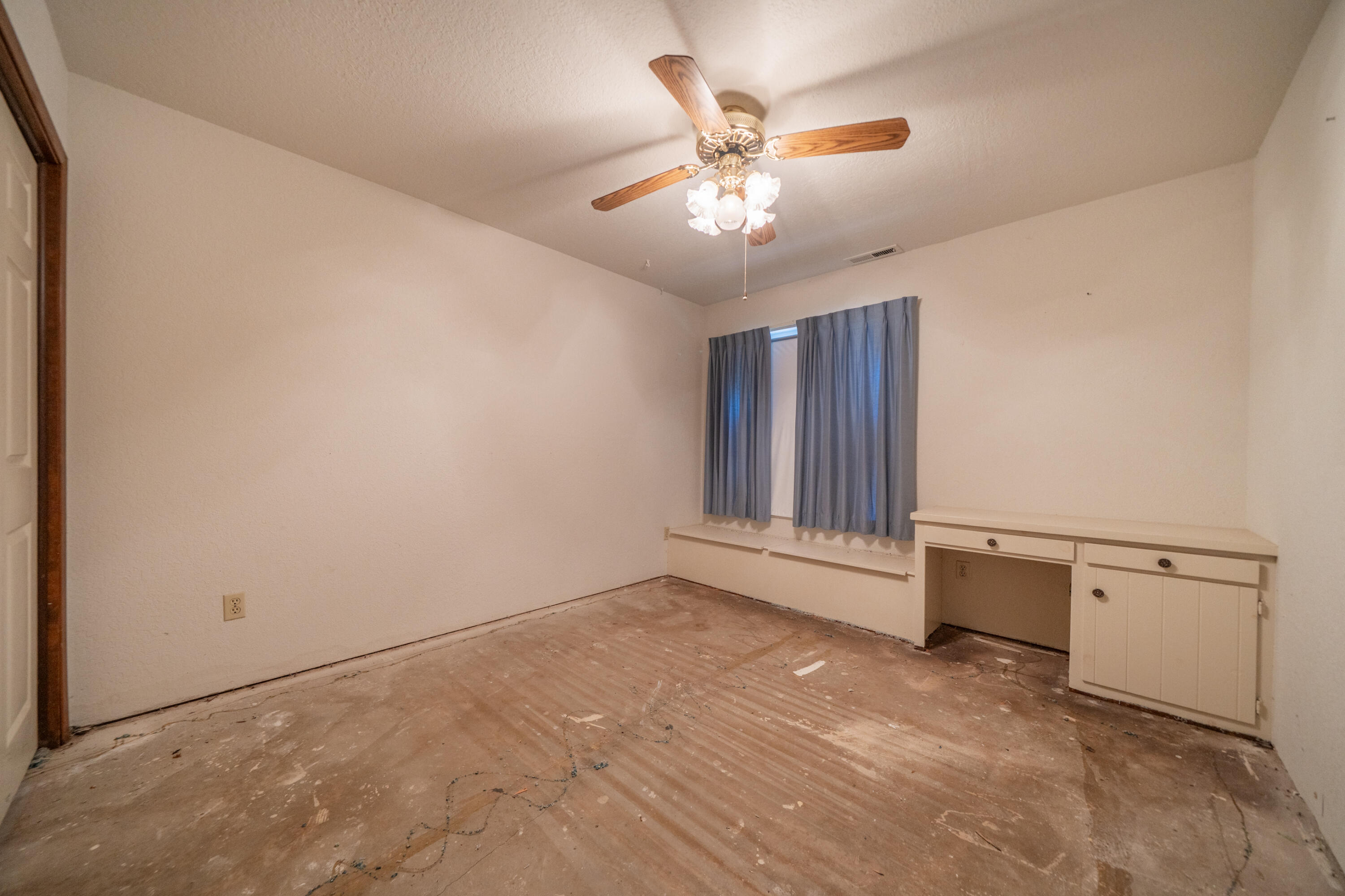 12852 Walker Ridge Drive Redding, CA 96003 - Photo 29 of 49 12852 Walker Ridge Dr-34