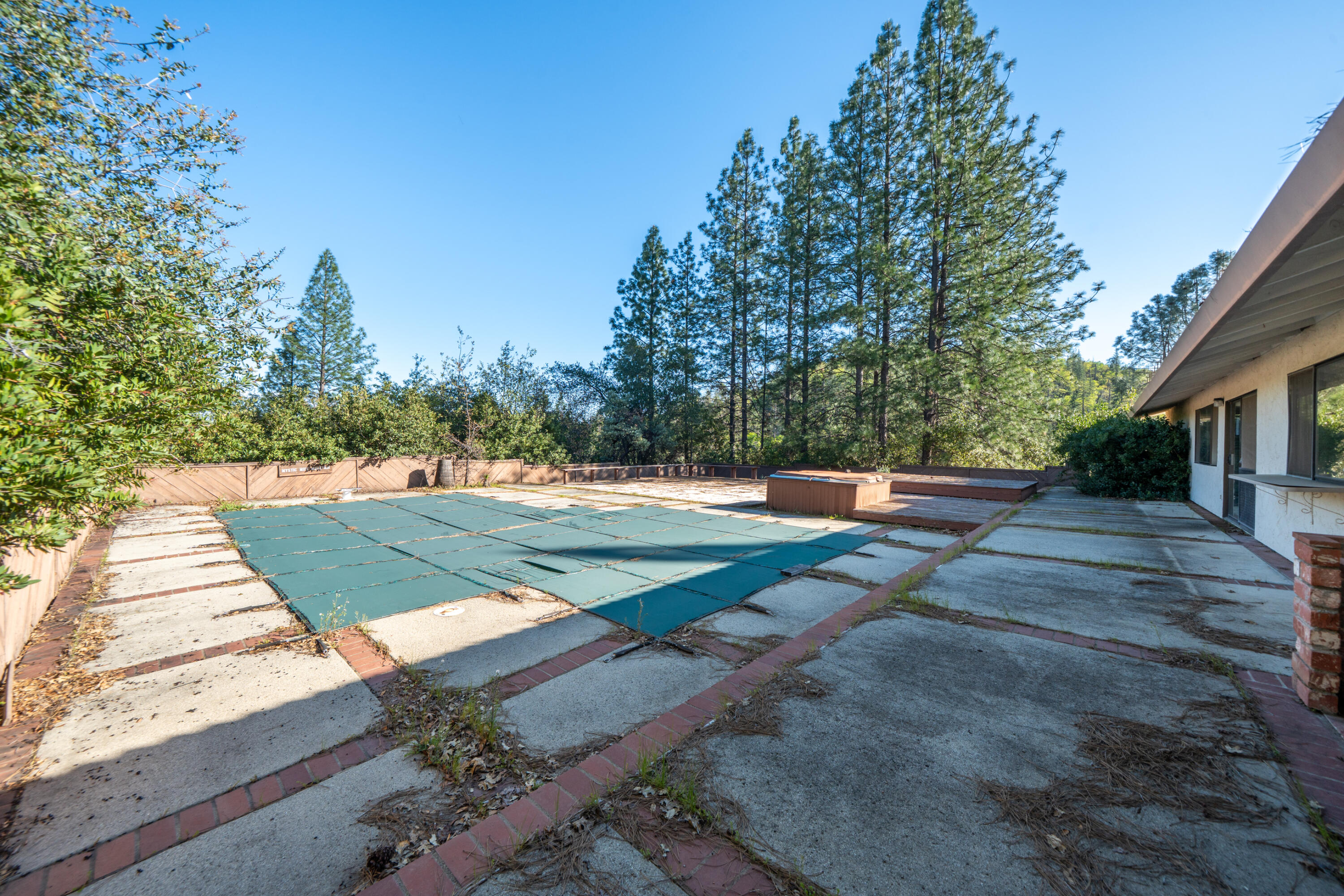 12852 Walker Ridge Drive Redding, CA 96003 - Photo 37 of 49 12852 Walker Ridge Dr-43