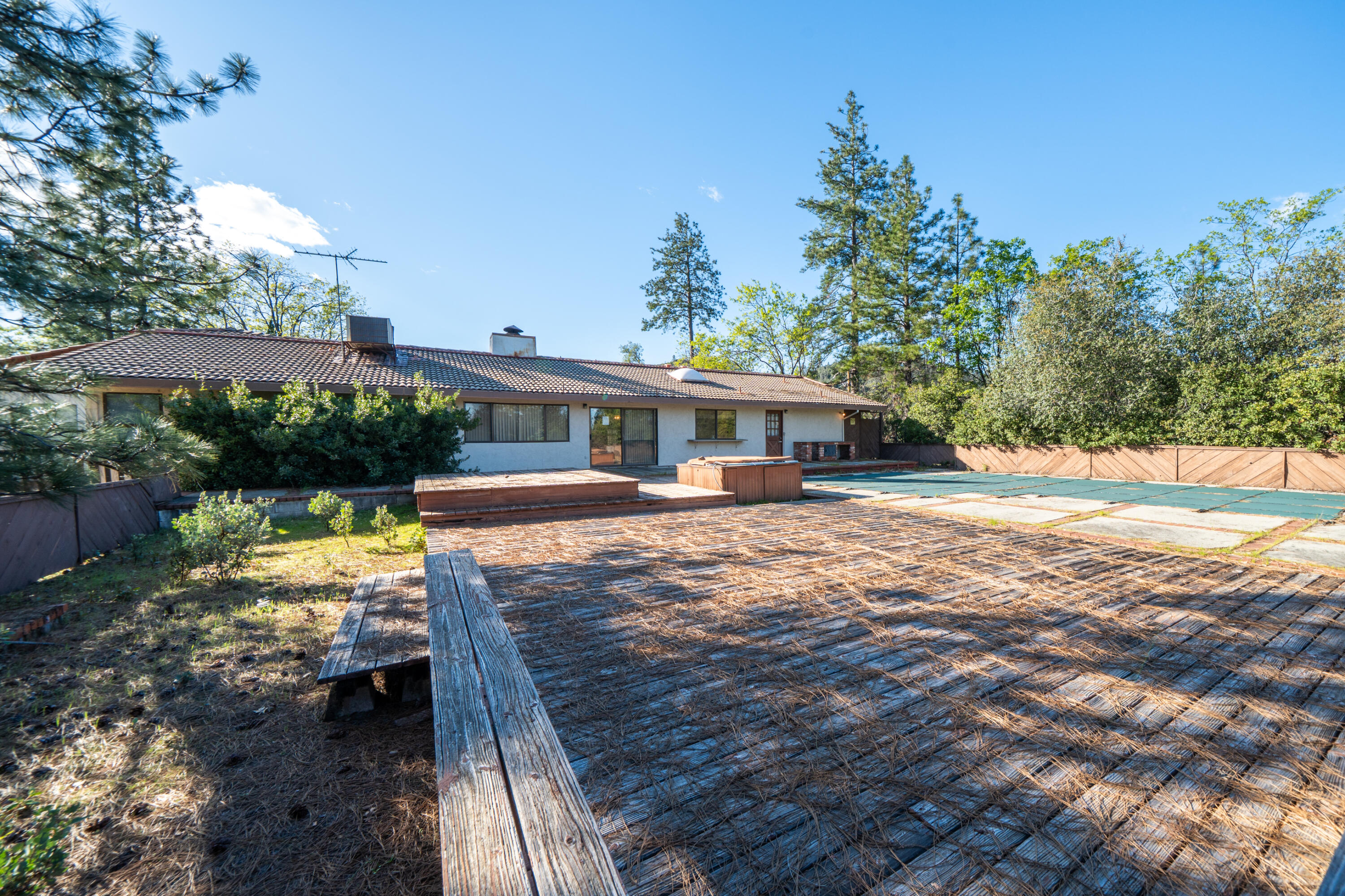 12852 Walker Ridge Drive Redding, CA 96003 - Photo 39 of 49 12852 Walker Ridge Dr-46