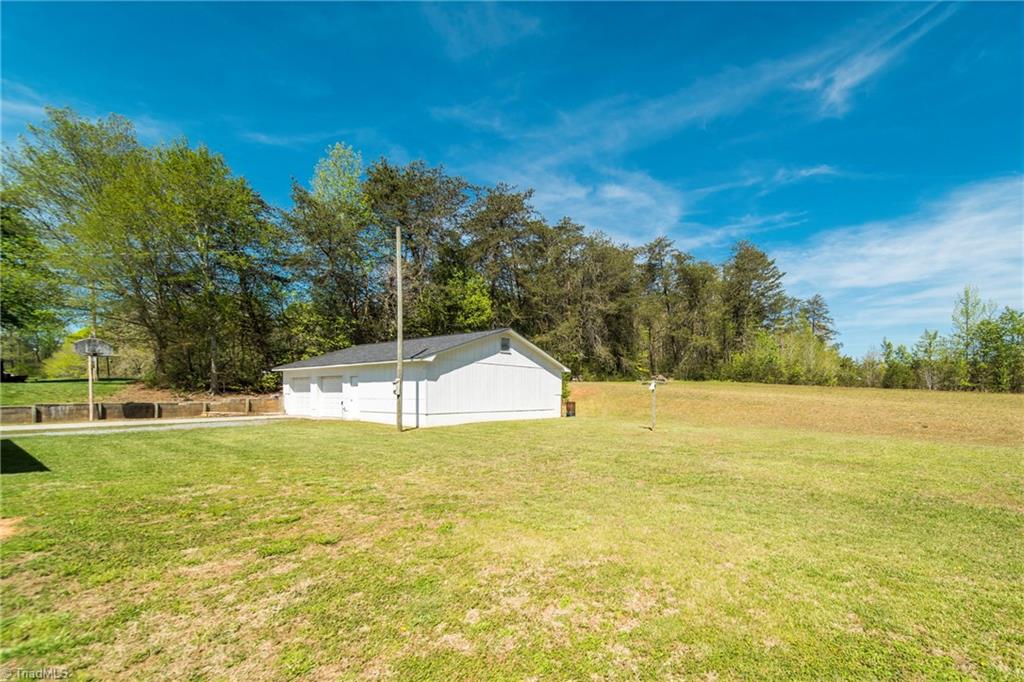 184 Meadowview Road Lexington, NC 27295 - Photo 31 of 40 Gallery Image 31