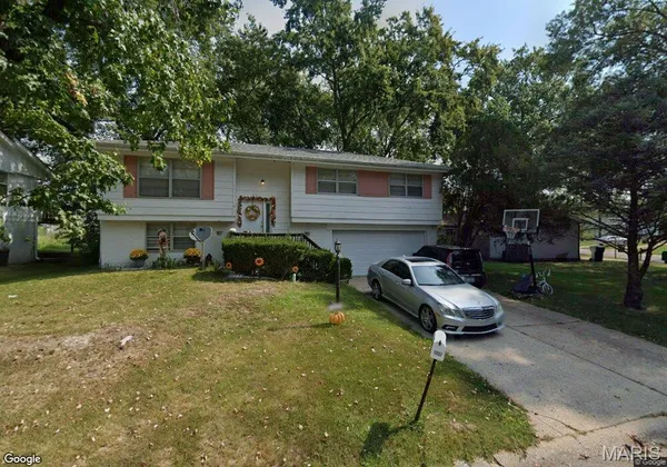 $205,000 | 216 Bunker Hill Road, Belleville, IL 62221