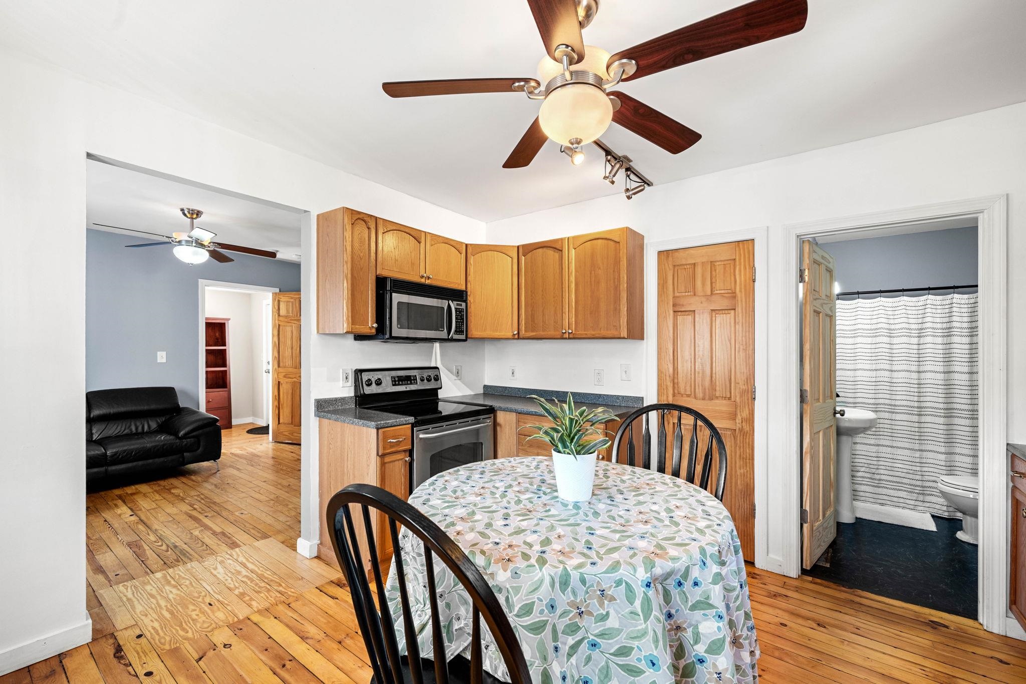 28 McDuffee Street Rochester, NH 03867 - Photo 14 of 25