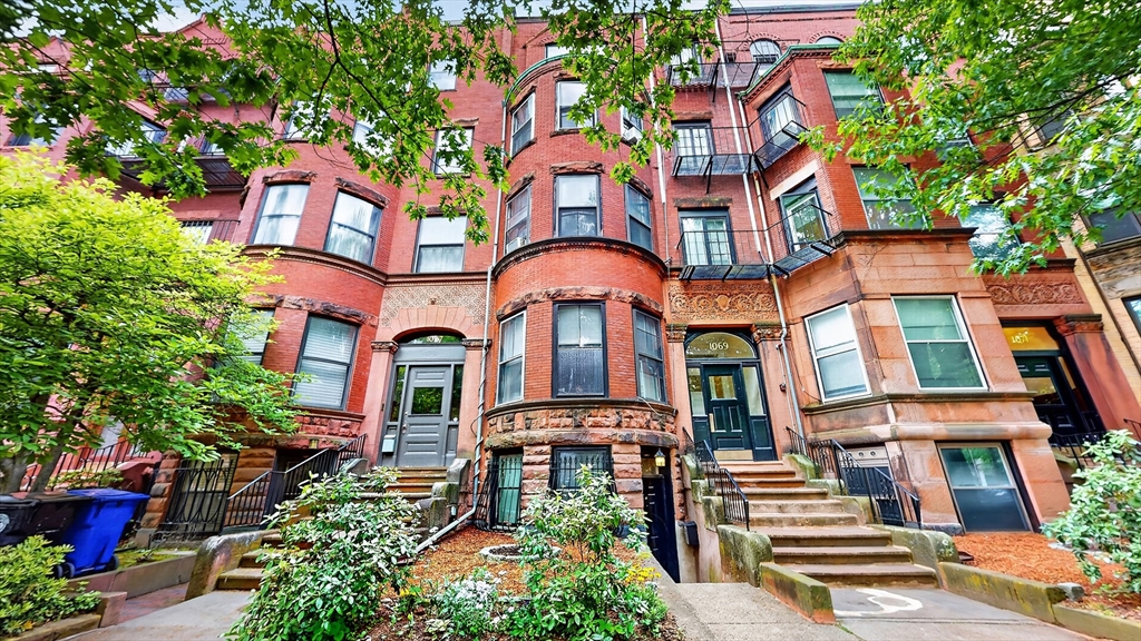 1069 Beacon Street, Unit 2 Brookline, MA 02446 - Photo 2 of 10