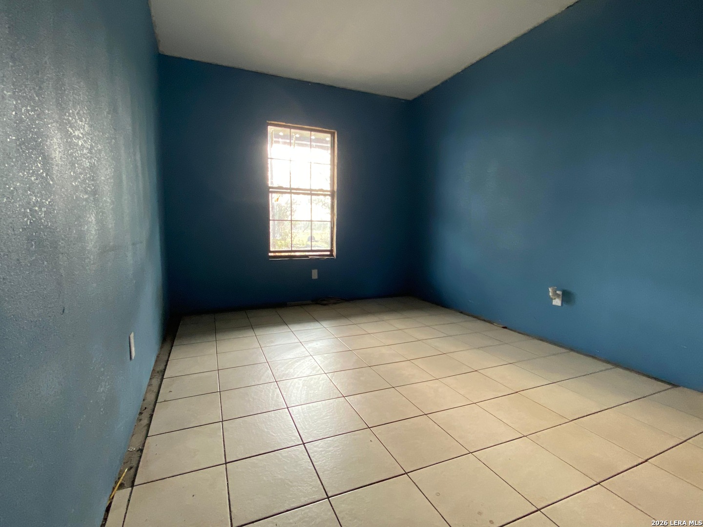 22 North Deer Valley Road Uvalde, TX 78801 - Photo 9 of 15