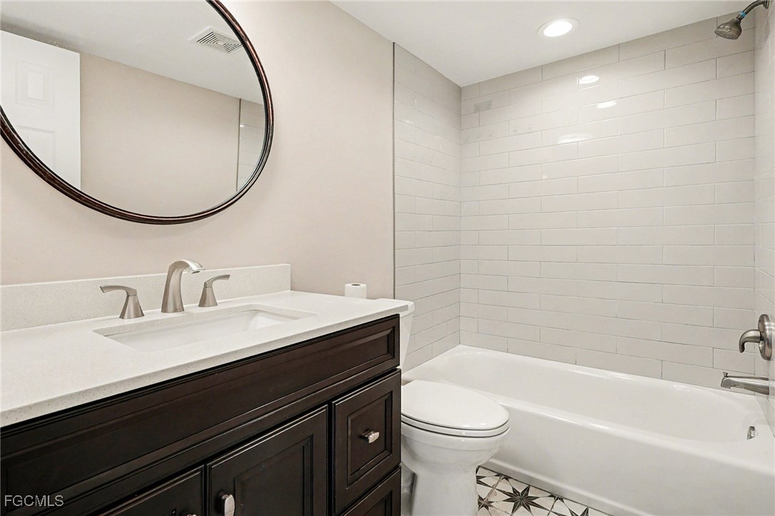 8127 Country Road, Unit 205 Fort Myers, FL 33919 - Photo 7 of 18