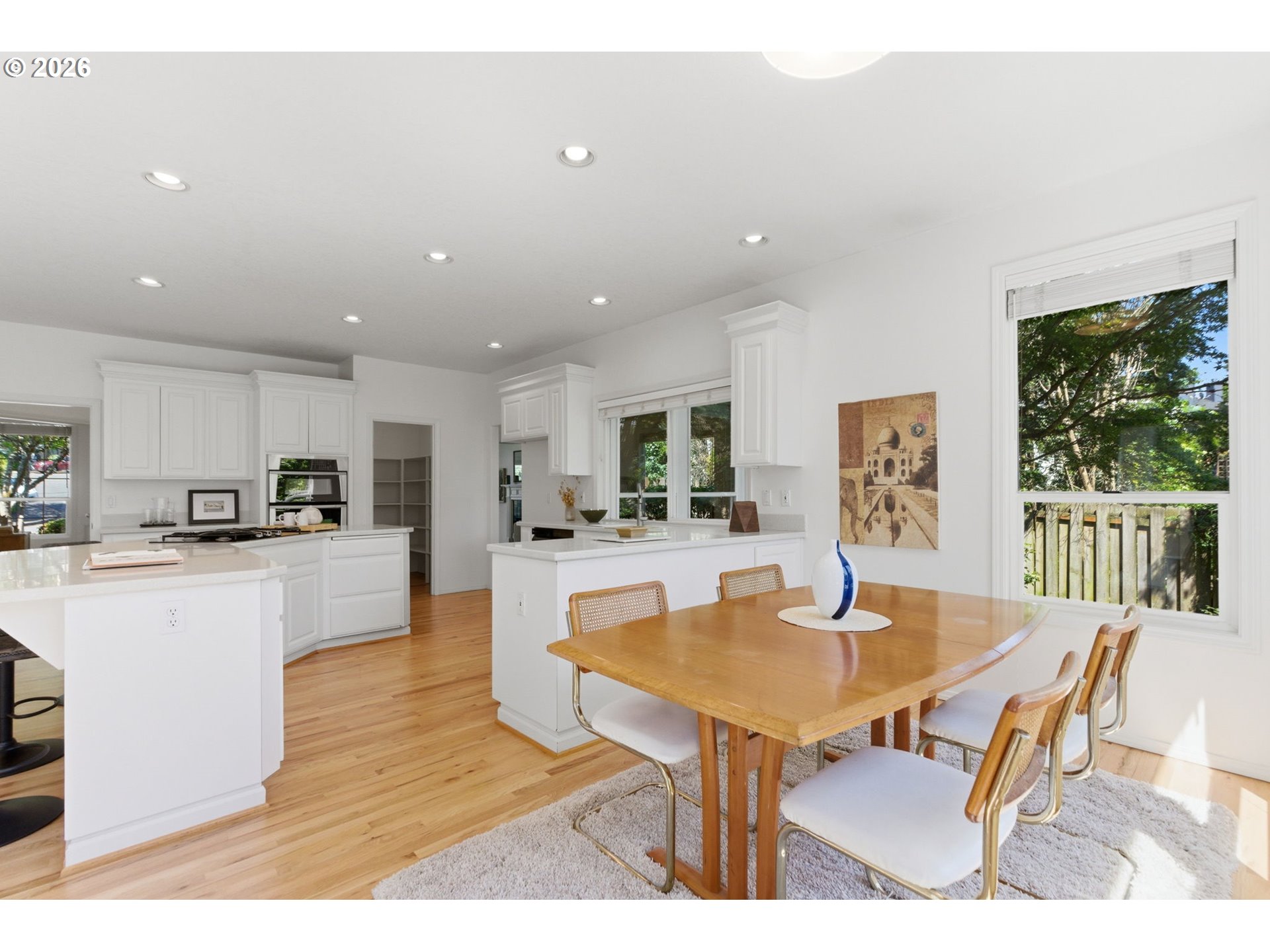 5914 Southwest Kruse Ridge Drive Portland, OR 97219 - Photo 21 of 43 Gallery Image 21